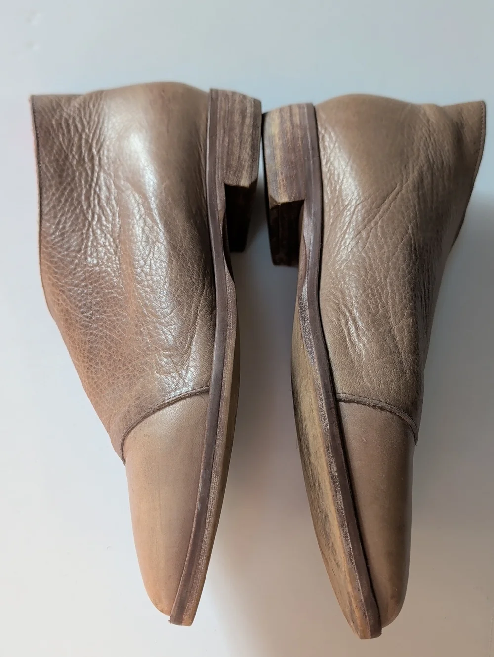 Free People, Royale, Tan D'Orsay Leather Flats. Size 8.5